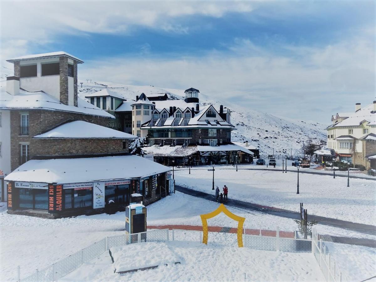 Todosierranevada Zona Baja -Plaza Principal-Junto A Los Telecabinas เซียร์ราเนบาดา ภายนอก รูปภาพ