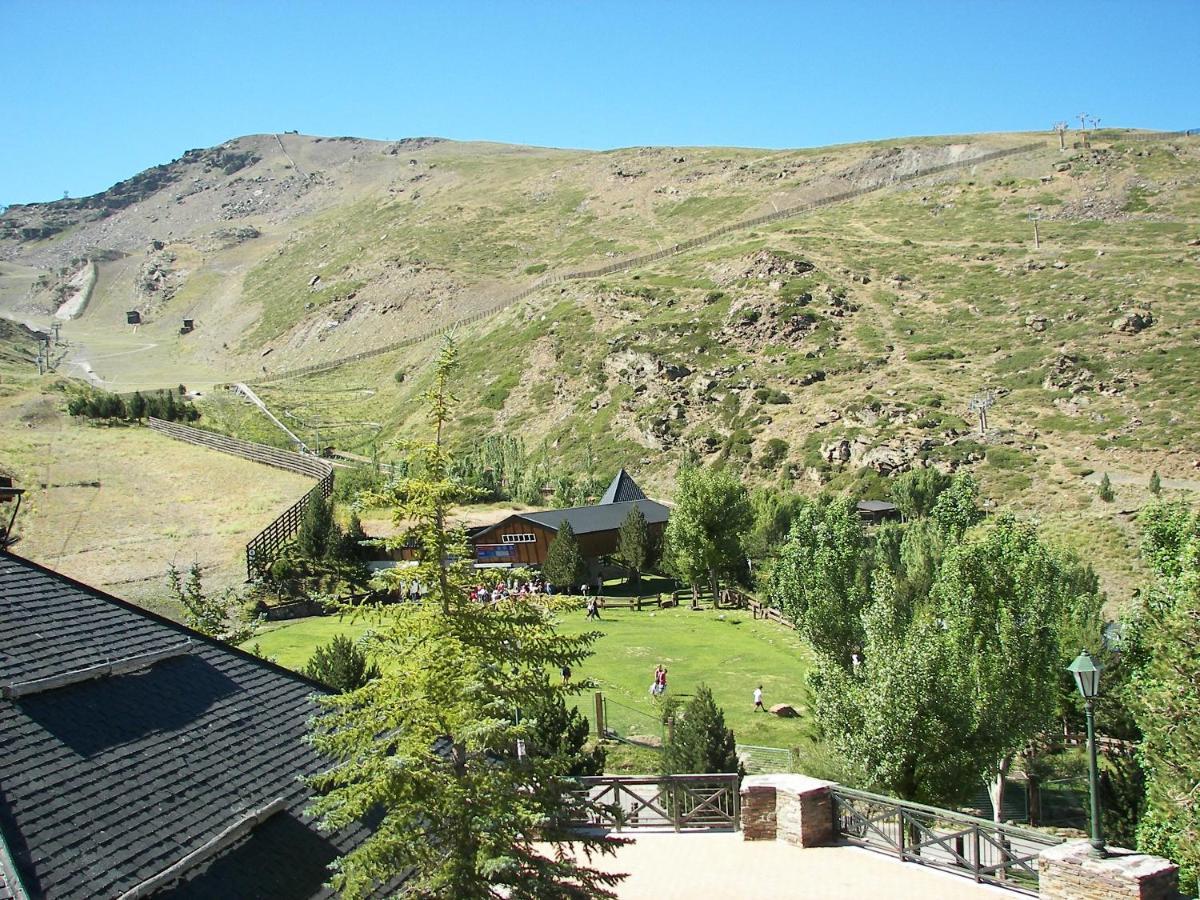 Todosierranevada Zona Baja -Plaza Principal-Junto A Los Telecabinas เซียร์ราเนบาดา ภายนอก รูปภาพ