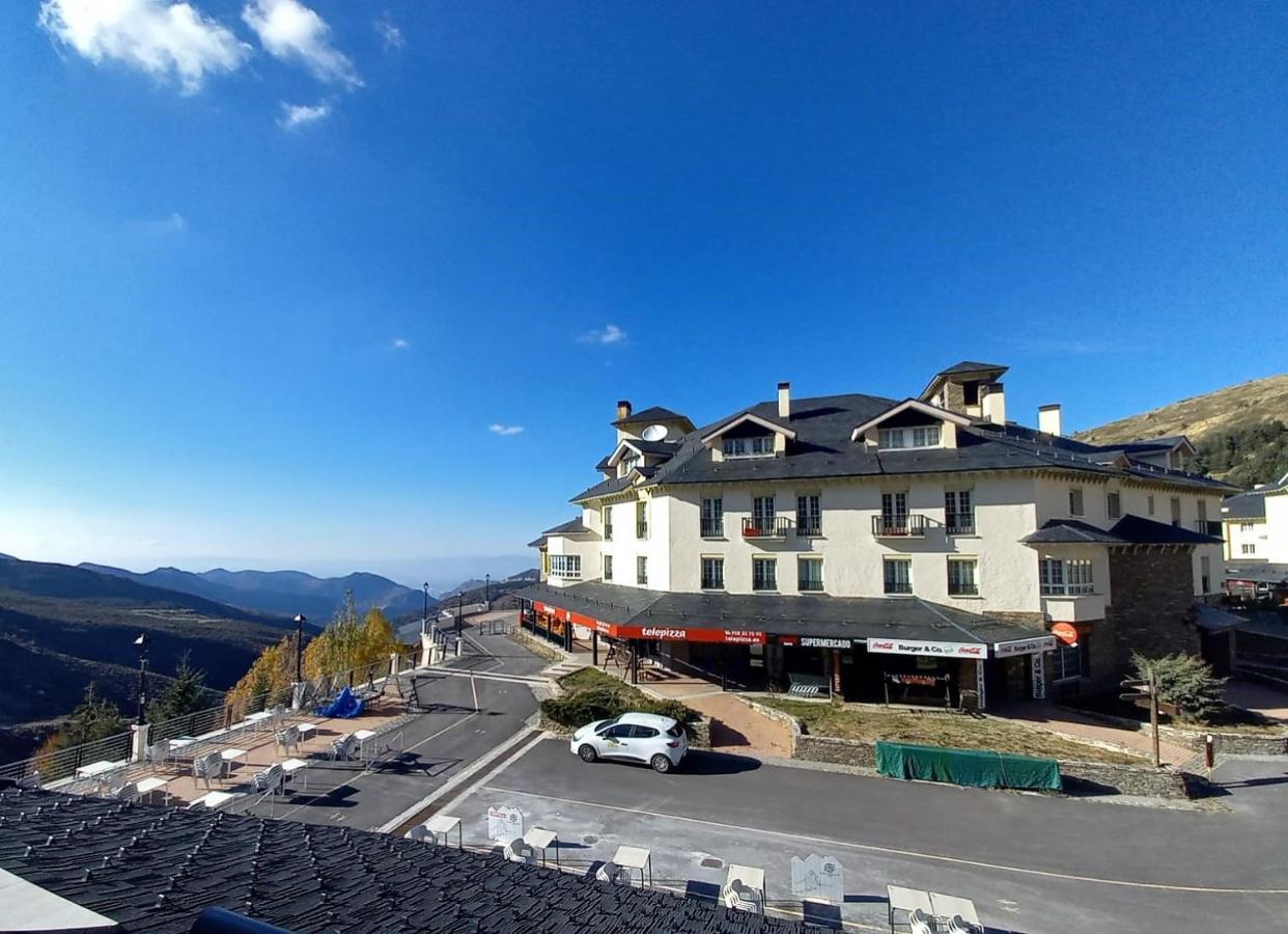 Todosierranevada Zona Baja -Plaza Principal-Junto A Los Telecabinas เซียร์ราเนบาดา ภายนอก รูปภาพ